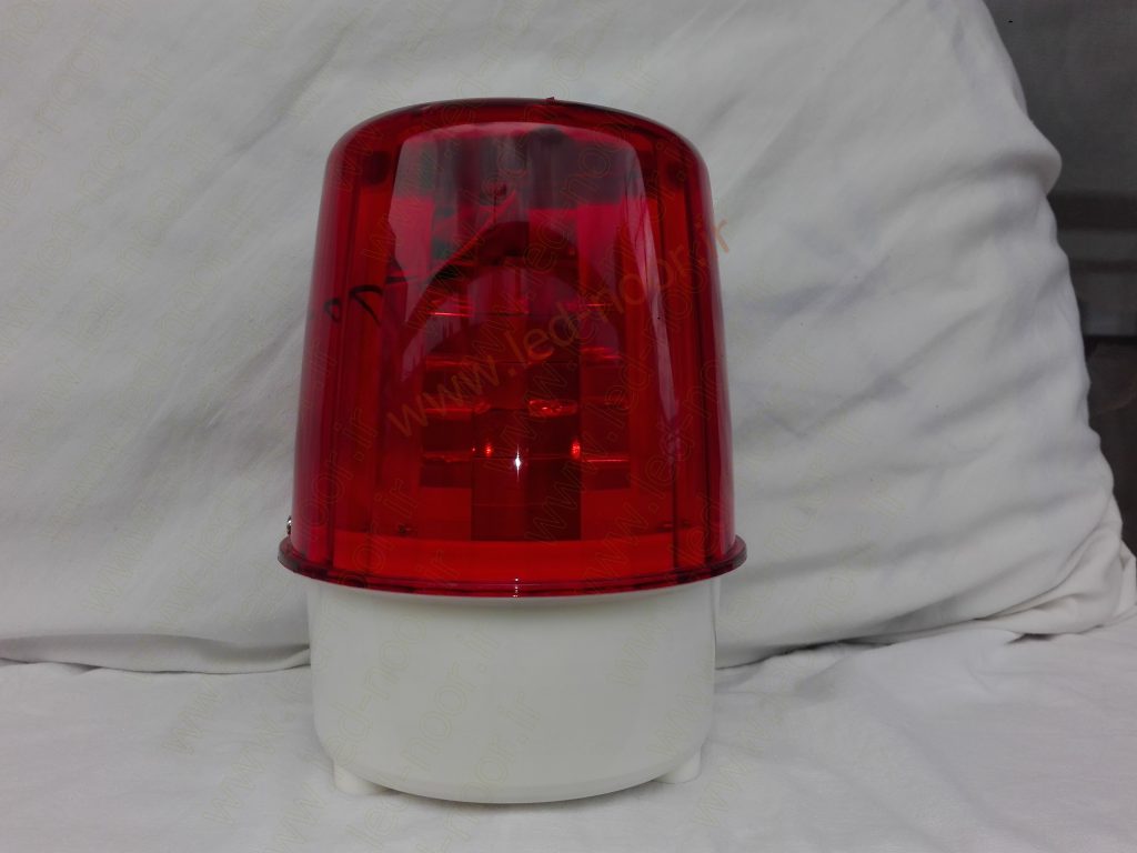 قیمت چراغ دکل مخابراتی خورشیدی به طور مستقیم با کیفیت مواد اولیه آن در ارتباط می باشد که همکاران گرامی باید به این موضوع توجه داشته باشند.