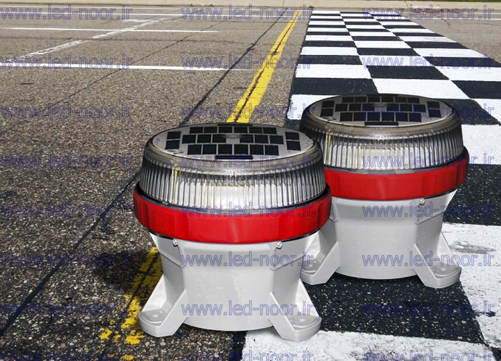 چراغ دکل خورشیدی