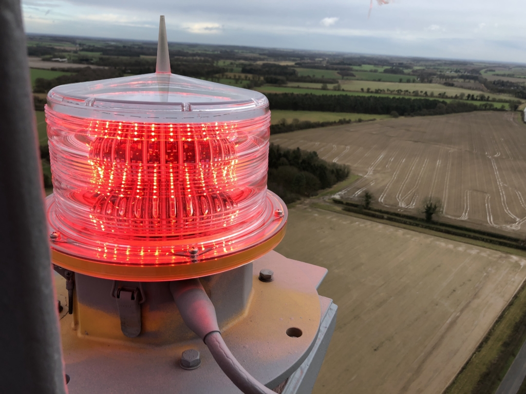 چراغ دکل سولار